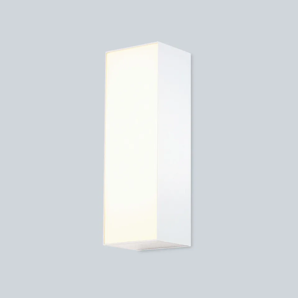 mawa-messing-led-ip44-wandleuchte-messing-hochglanzpoliert image 1