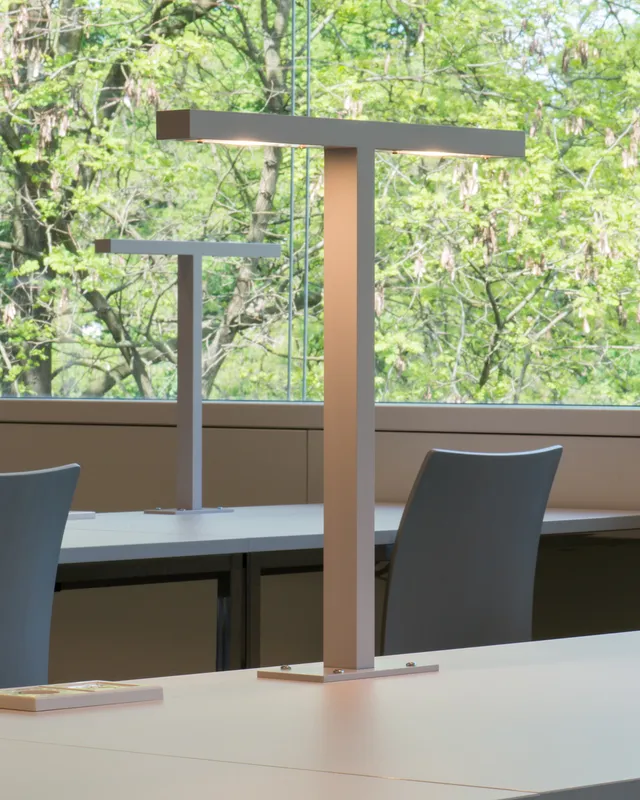 mawa-elle-4-led-tischleuchte-90-bibliotheksleuchte image 1