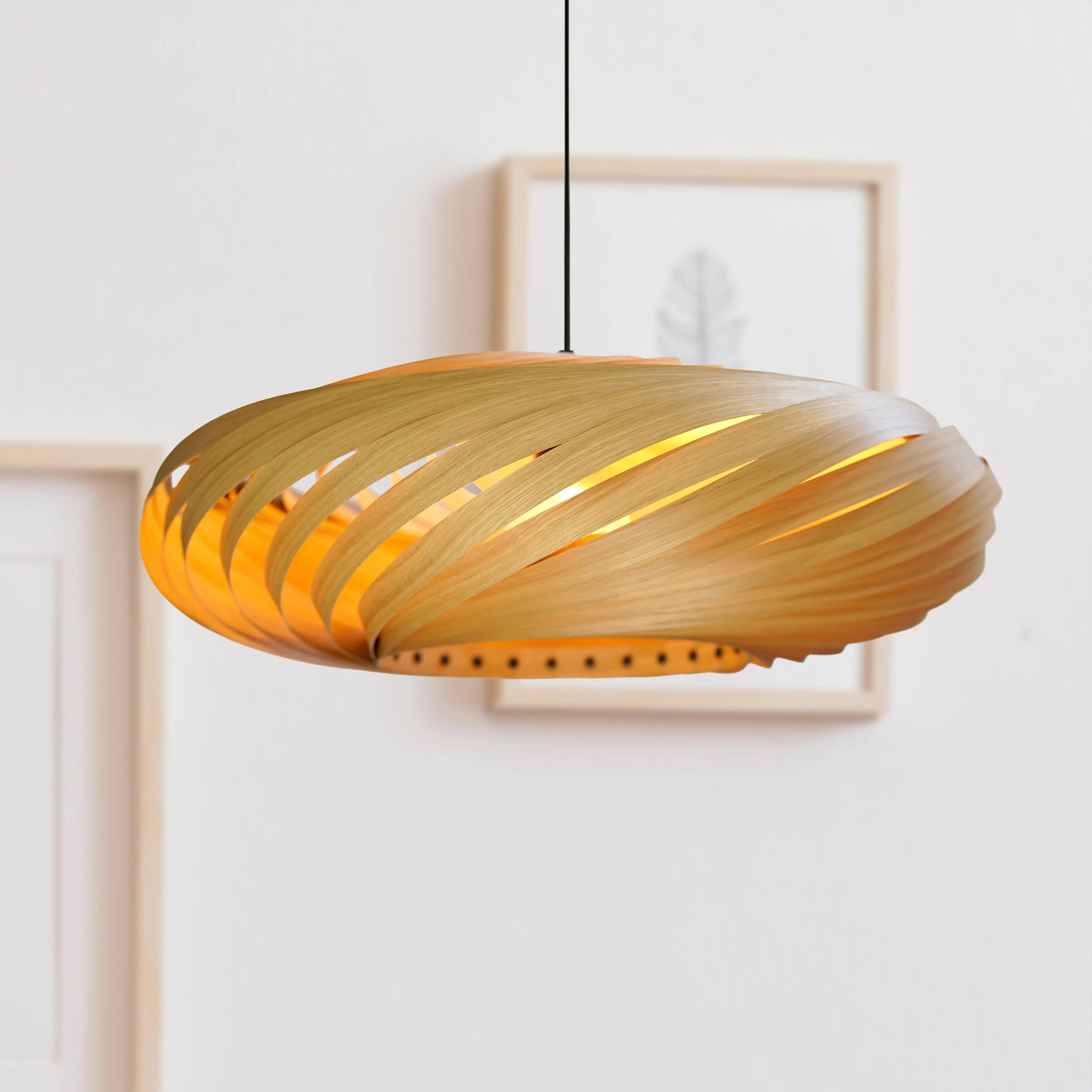 gofurnit-larena-h-ngeleuchte-aus-eichenholz-65-70-cm image 1