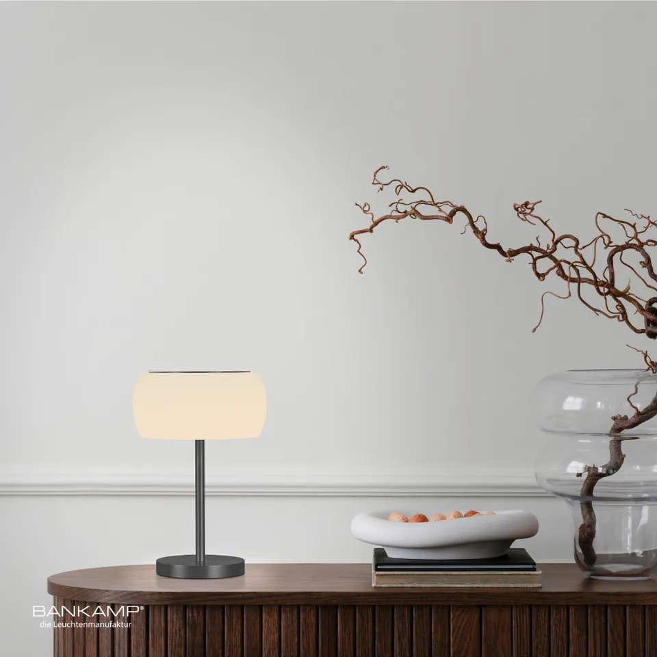 bankamp-bold-akkuleuchte-touch-dim-to-warm image 1