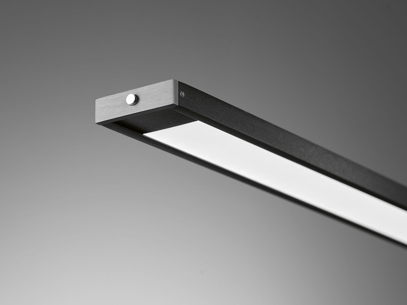 fischer-honsel-metz-tw-pendelleuchte-led-36w-sandschwarz-160x6-cm image 6