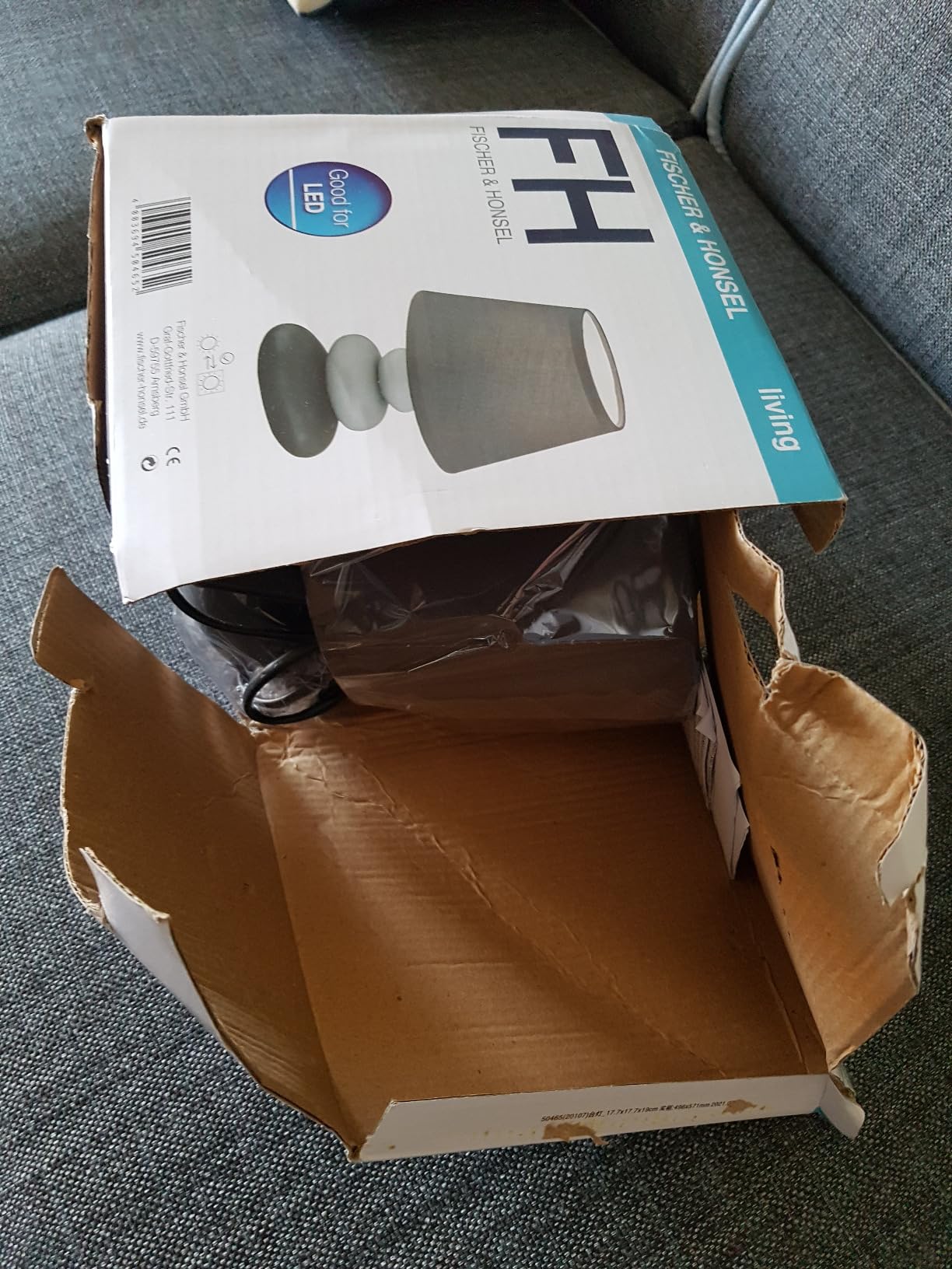 Solide kleine Tischleuchte